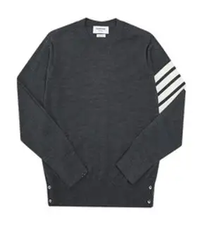 [톰브라운] MKA002A Y1014 022 4바 스트라이프 서스테이너블 메리노 울 남성 니트